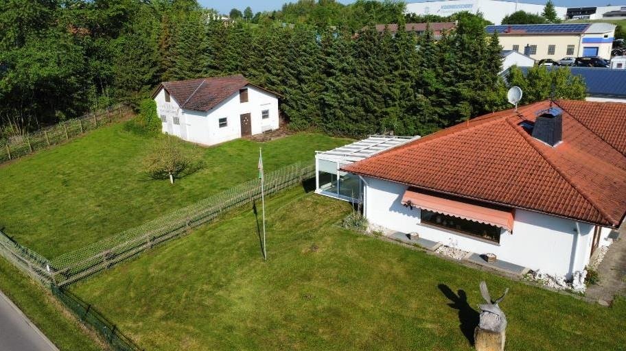 Wohnhaus & Gewerbeimmobilie · Wolfhagen