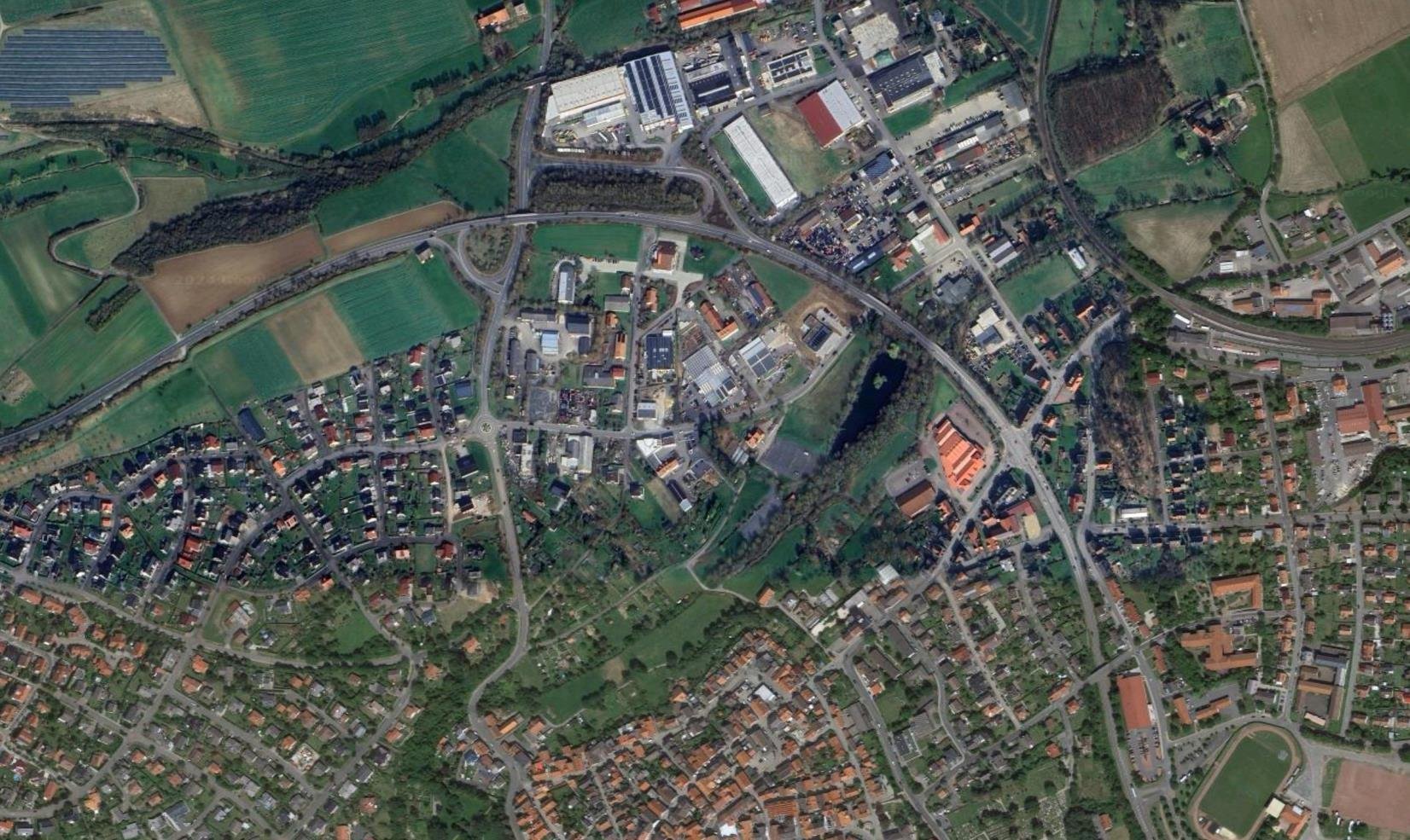 Wohnhaus & Gewerbeimmobilie · Wolfhagen